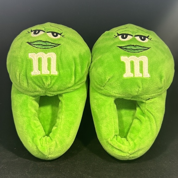 2 pair Kids M&M Character Slippers - Kids 9/10 - Picture 4 of 8